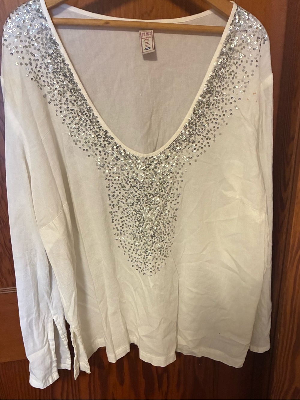 White cotton top with sequins